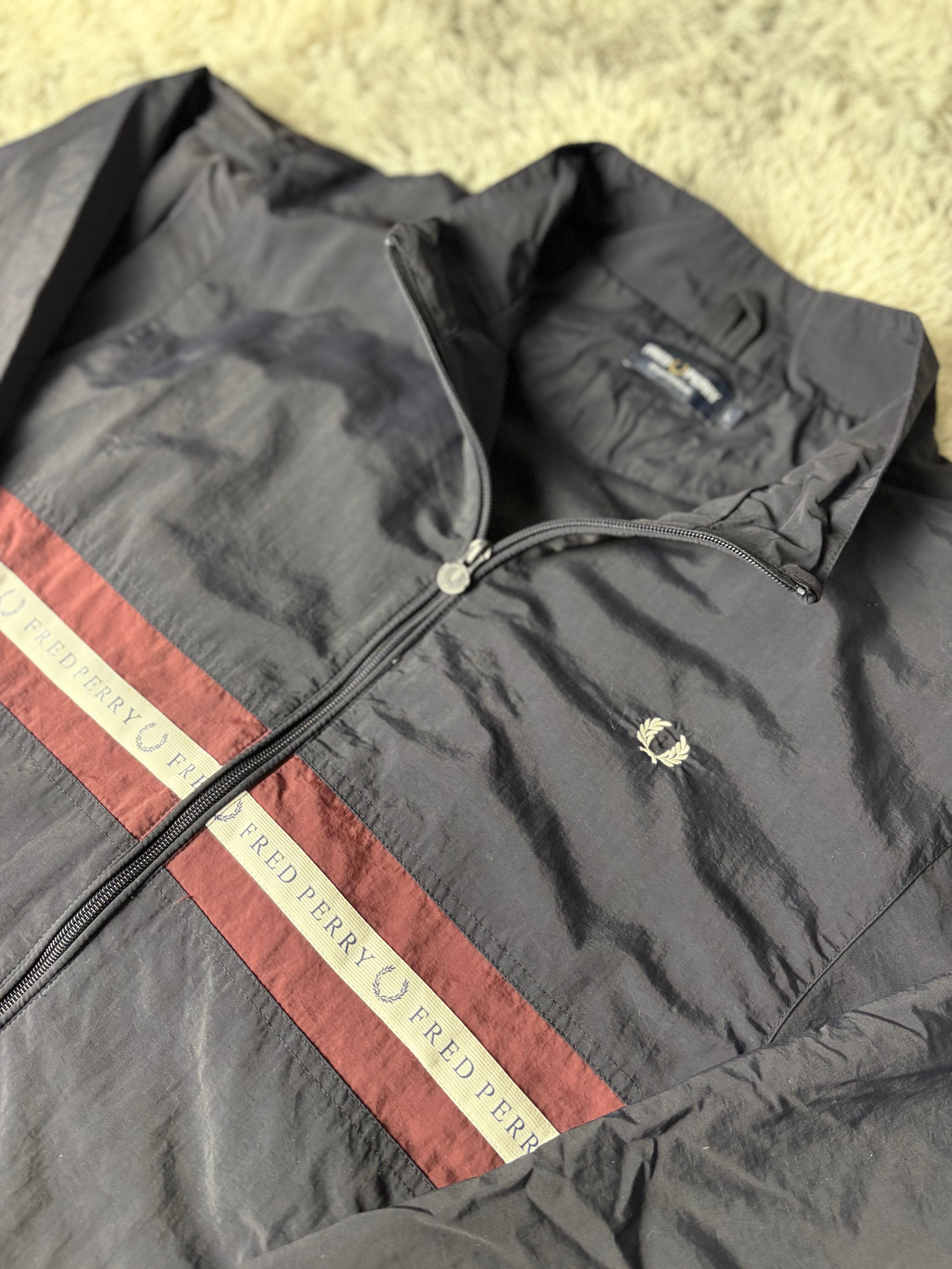 Fred Perry Regenjacke(L)