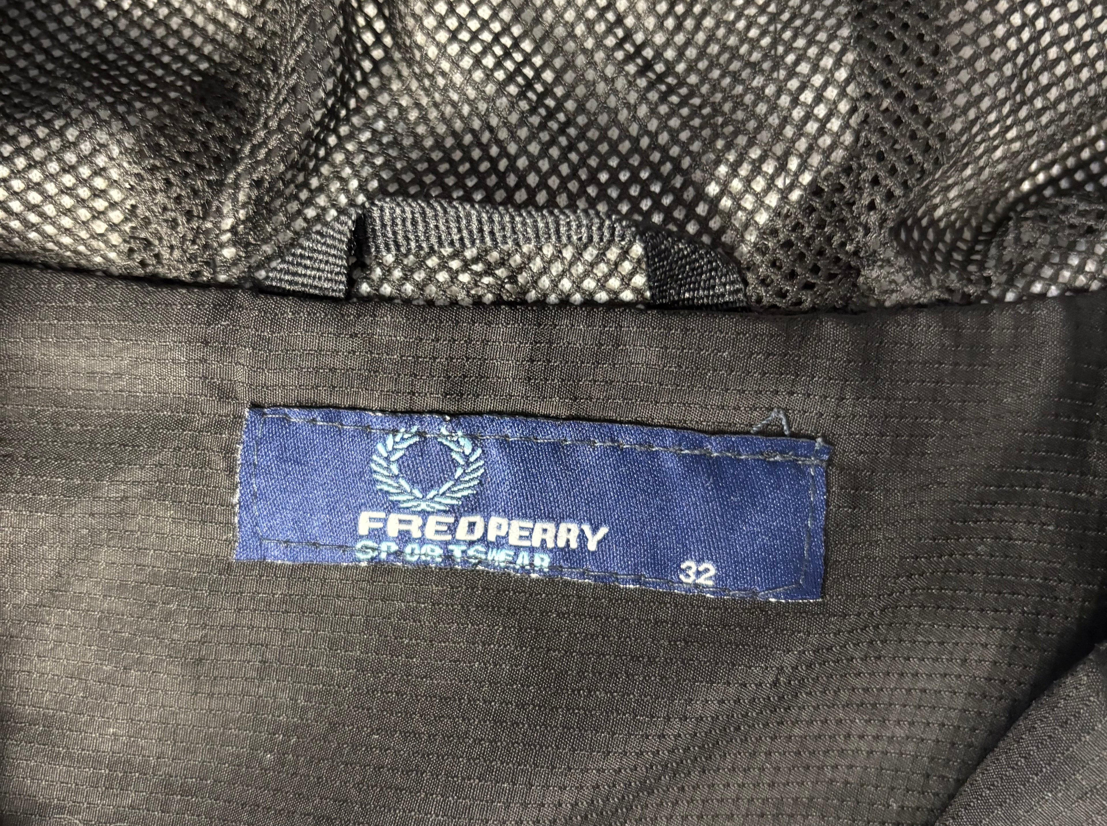 Fred Perry Regenjacke(XS)