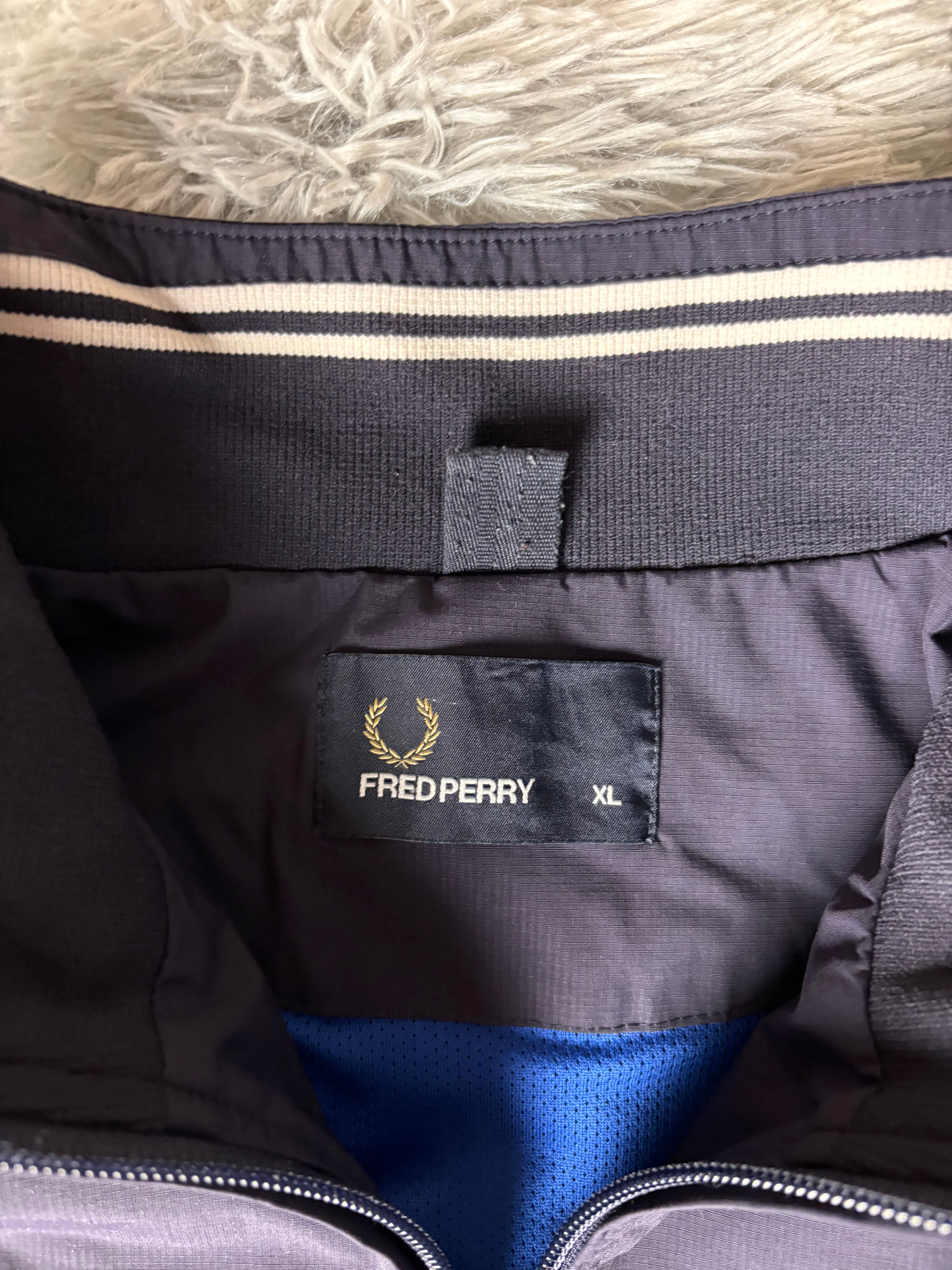 Fred Perry Bomberjacke(XL)