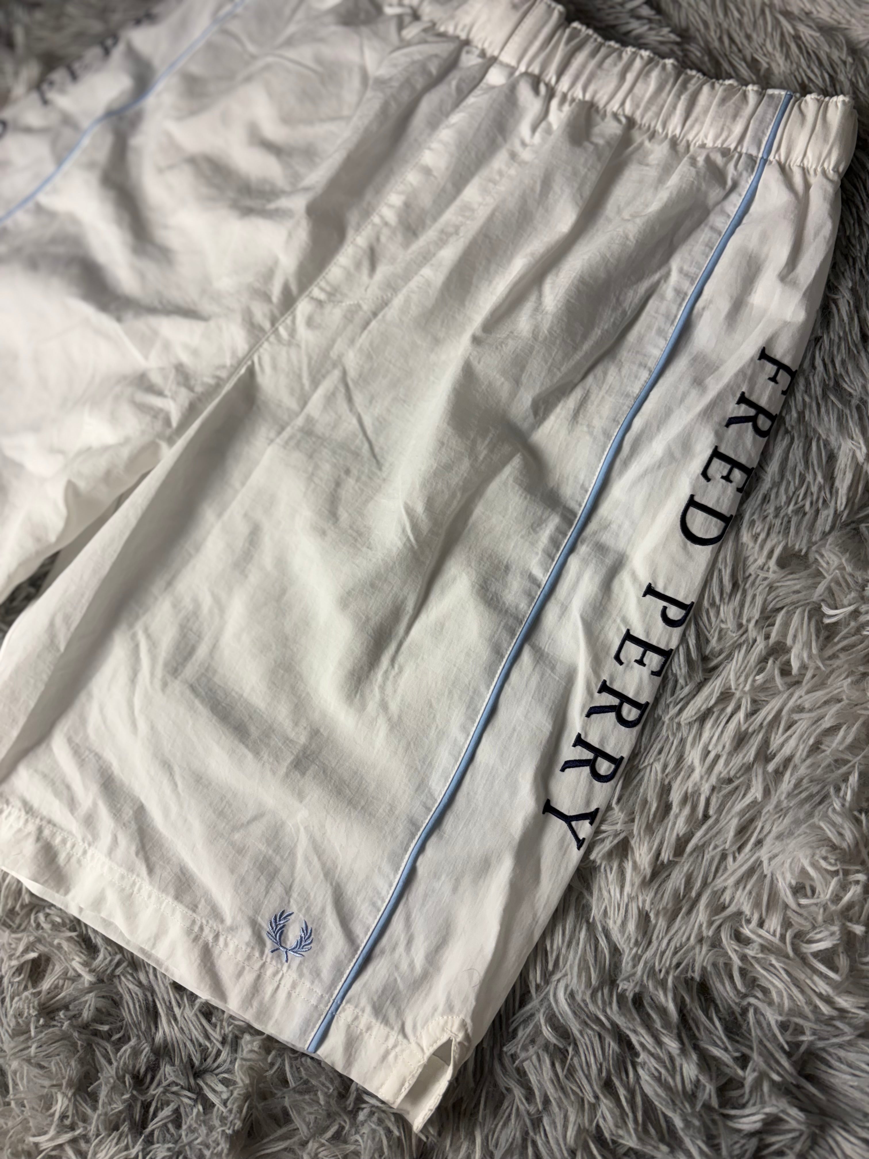 Fred Perry Shorts(L)