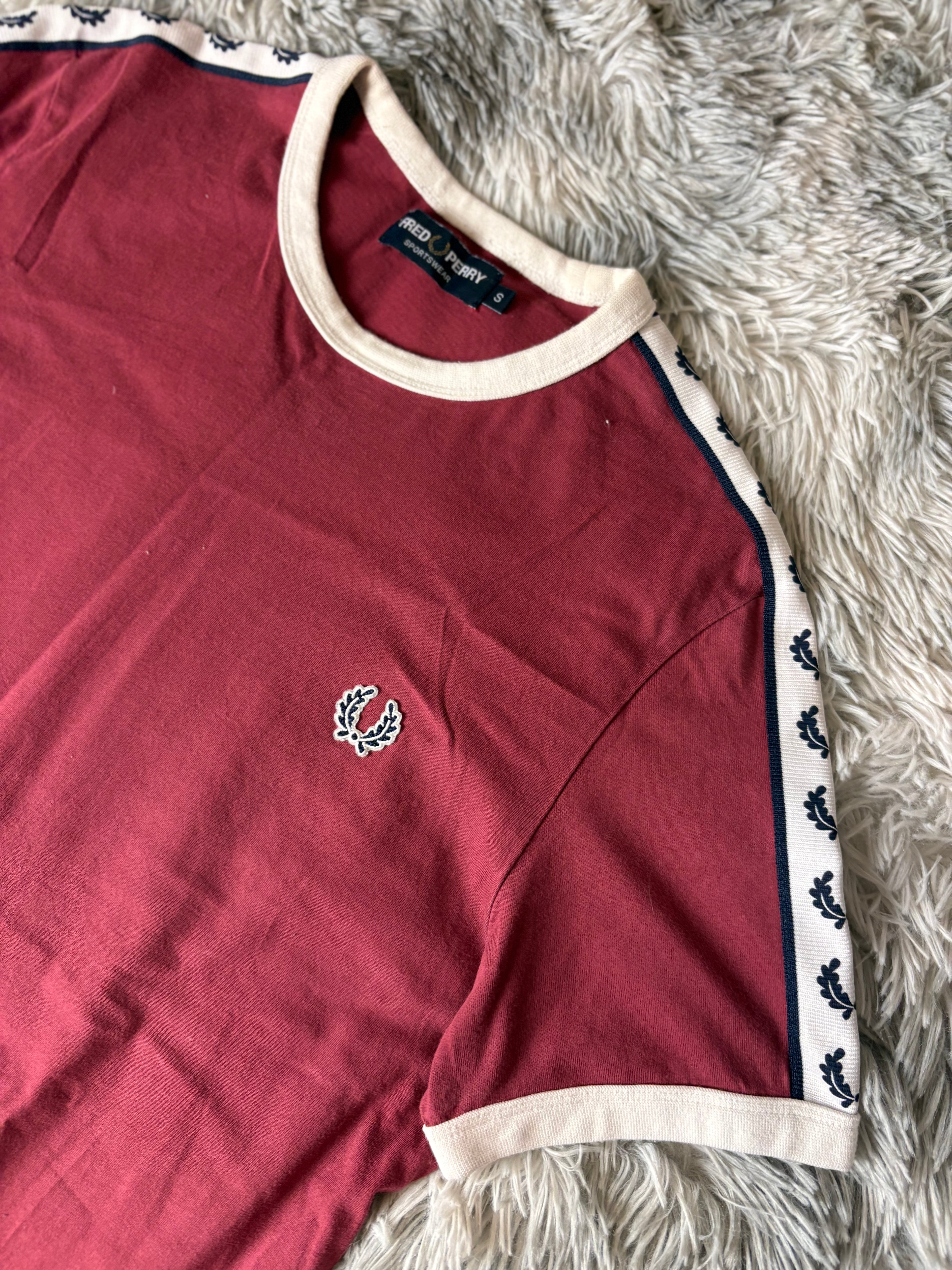 Fred Perry Tshirt(S)