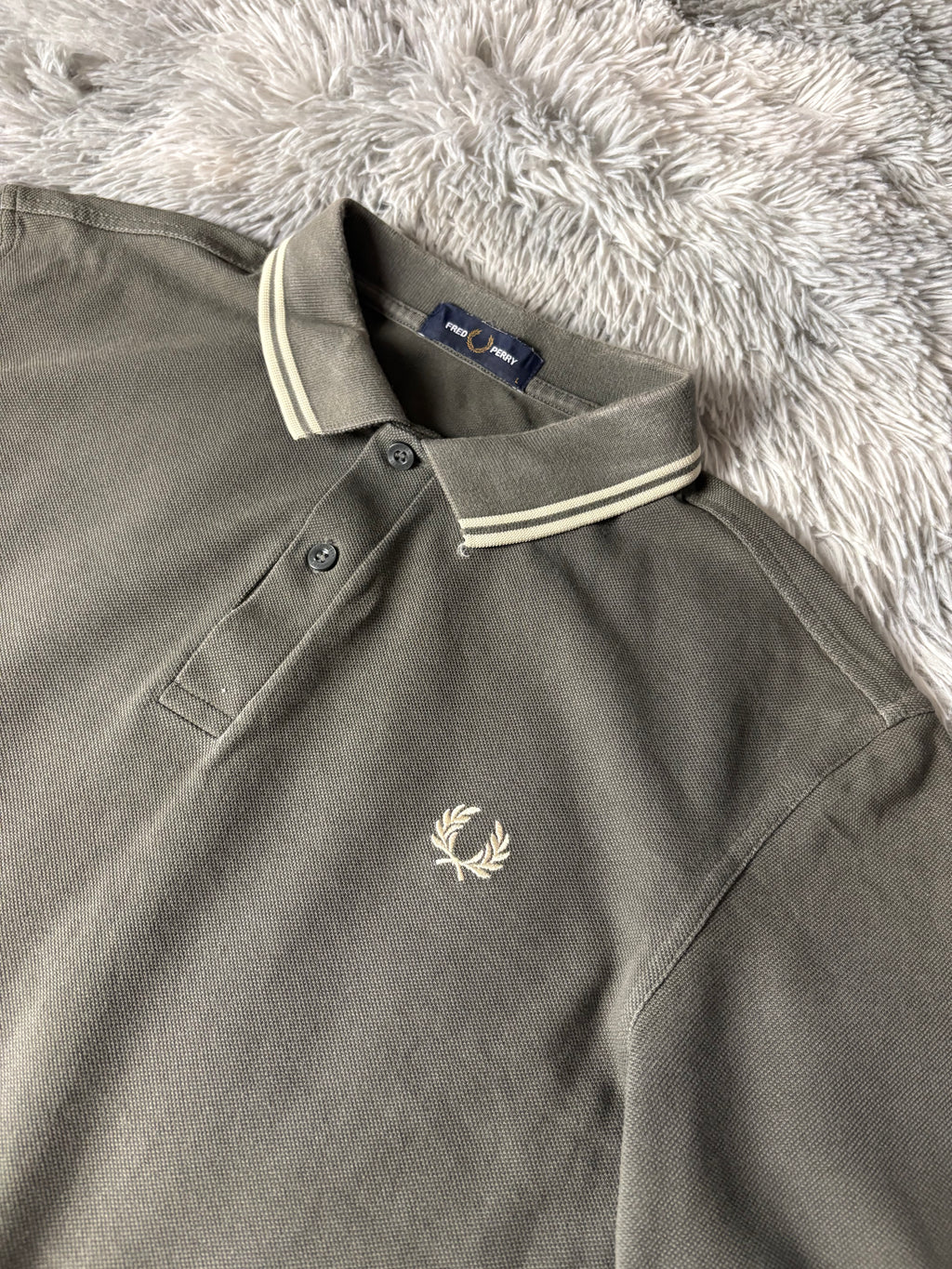 Fred Perry Tshirt(L)