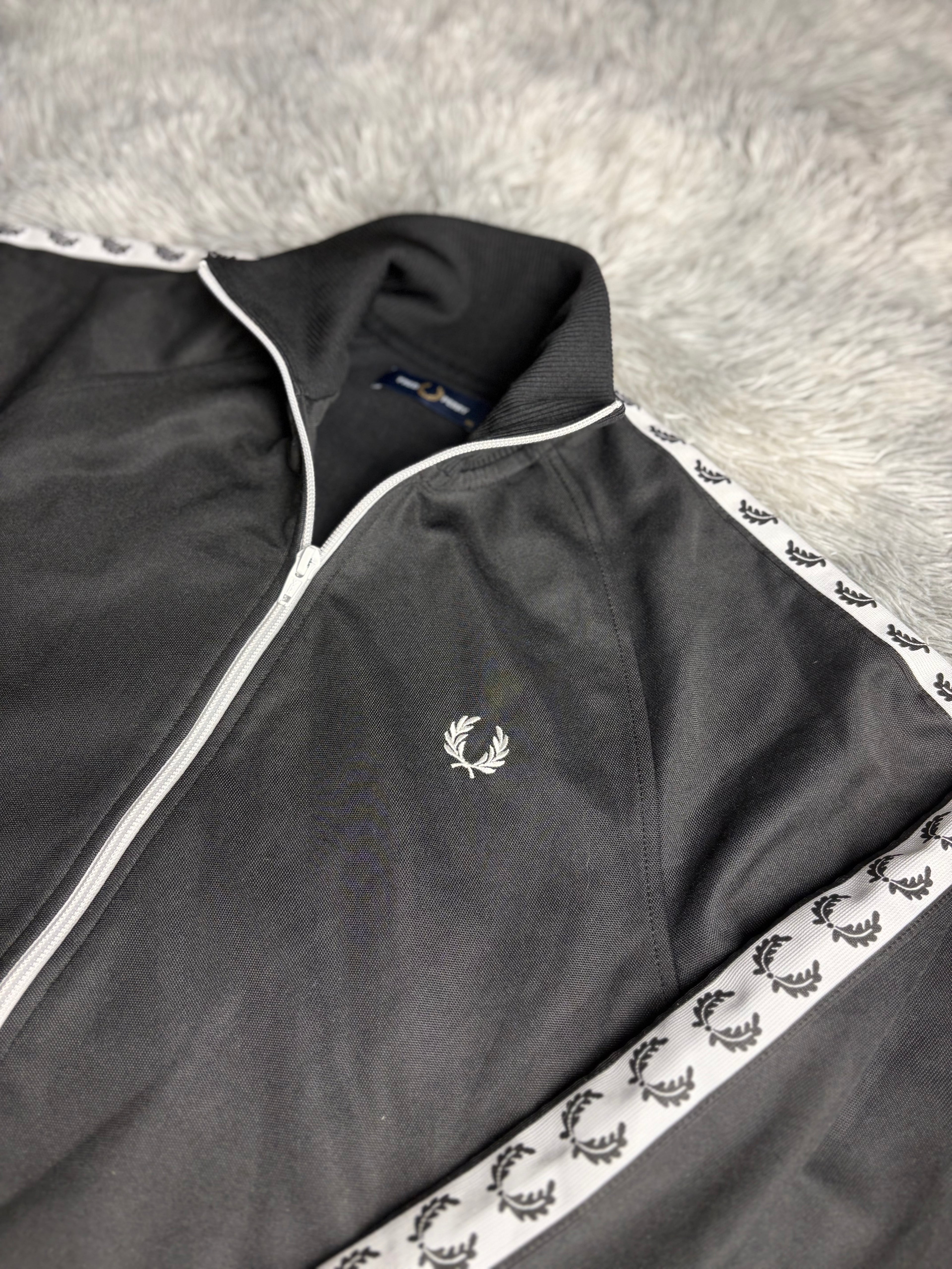 Fred Perry Trainingsjacke (XS)