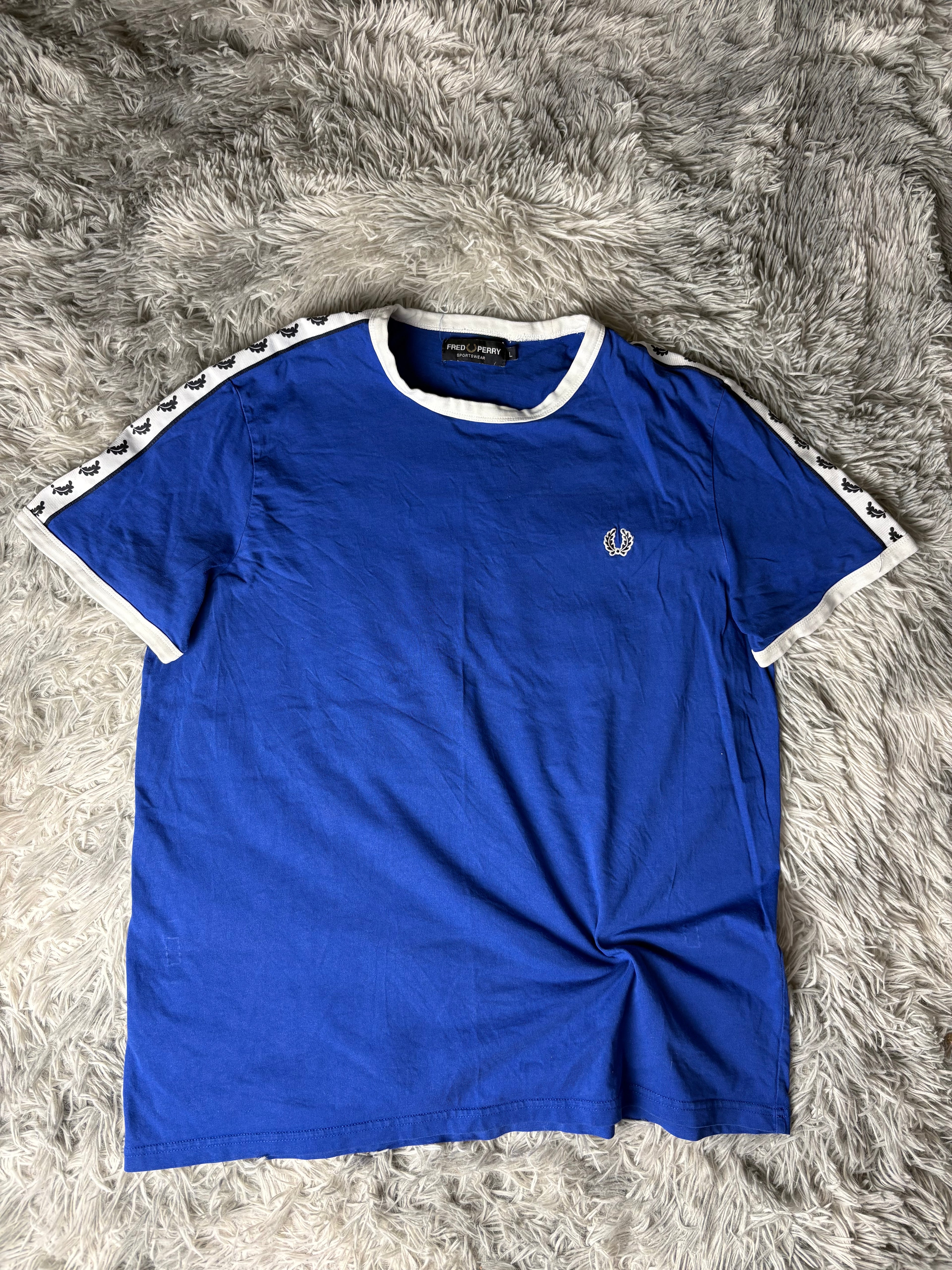 Fred Perry Tshirt(L)
