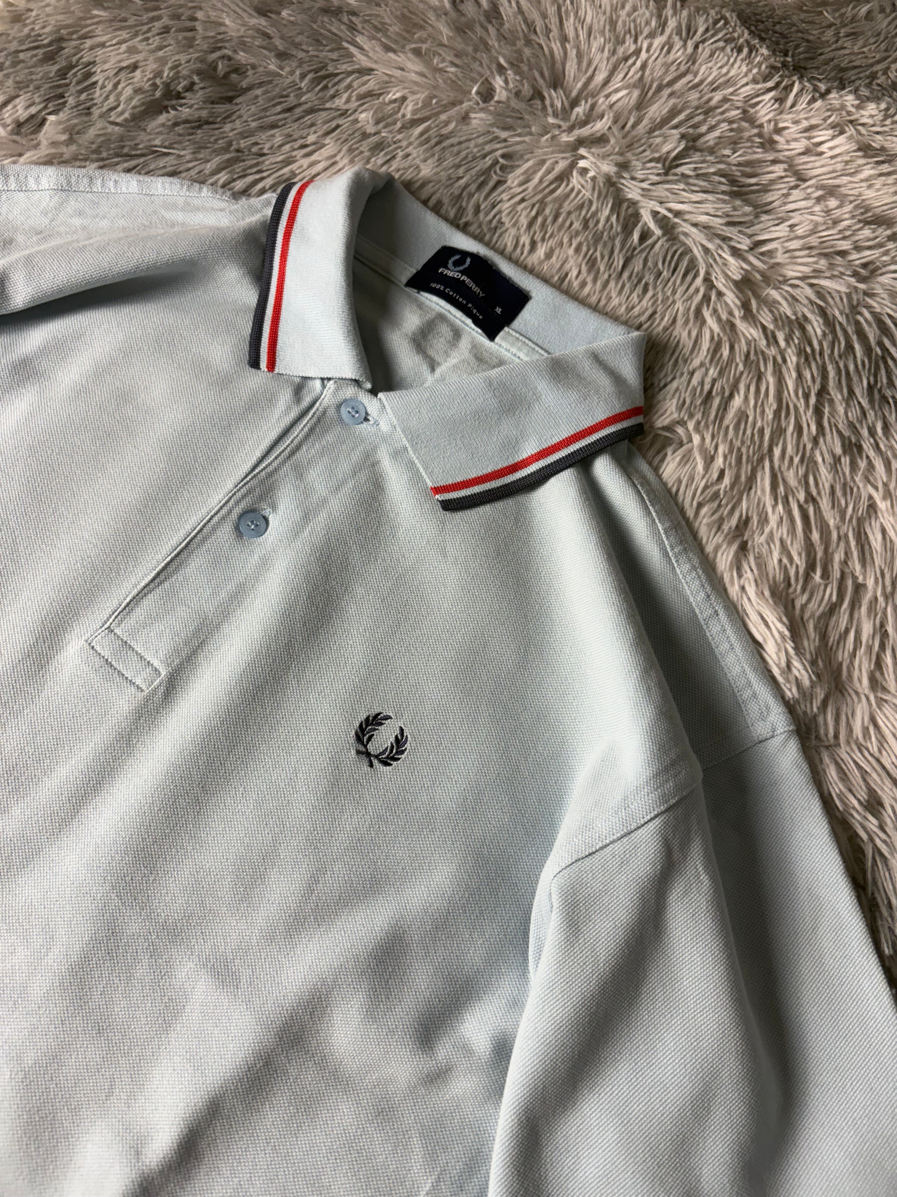 Fred Perry Tshirt(XL)