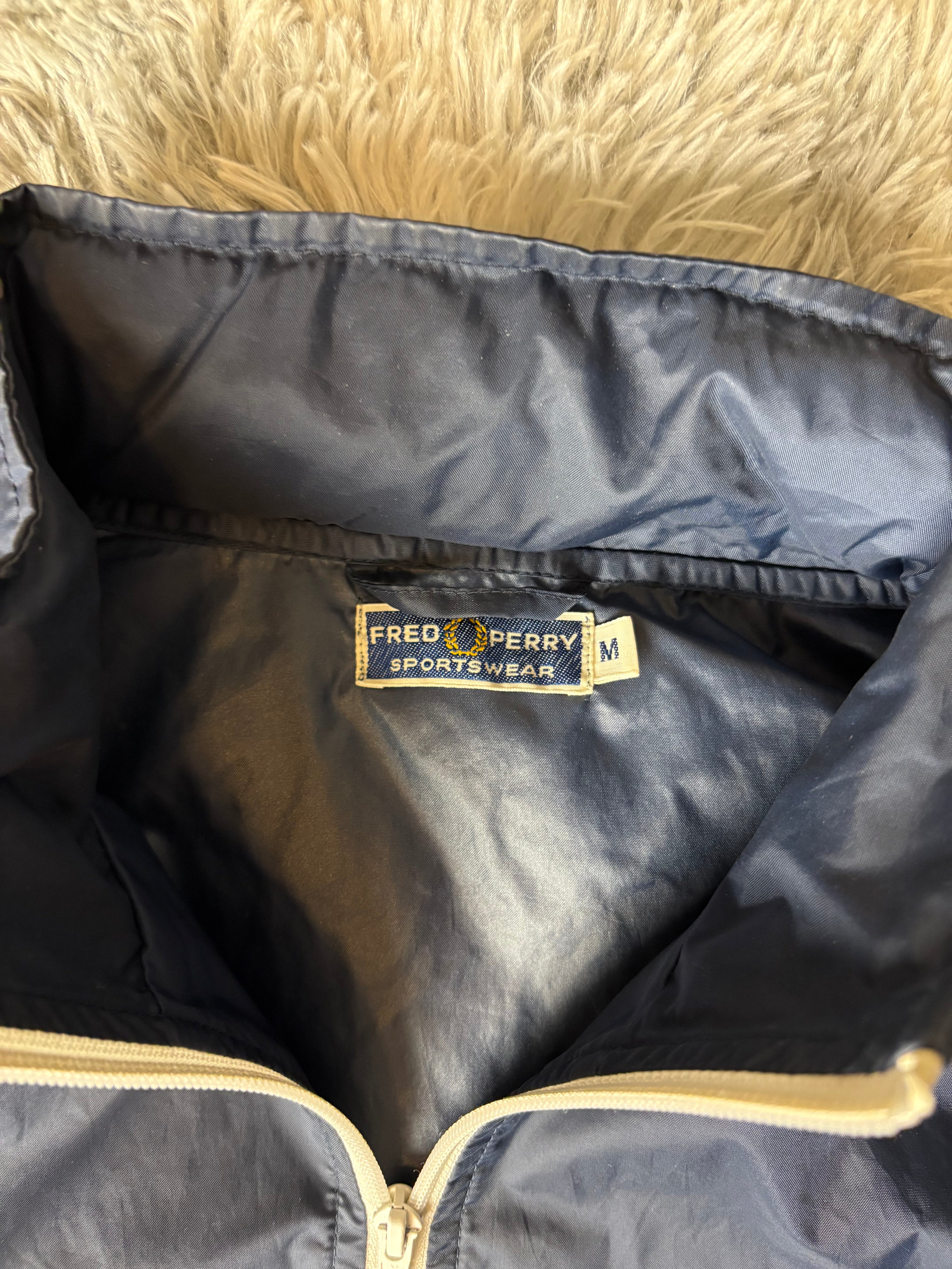 Fred Perry Regenjacke (M)