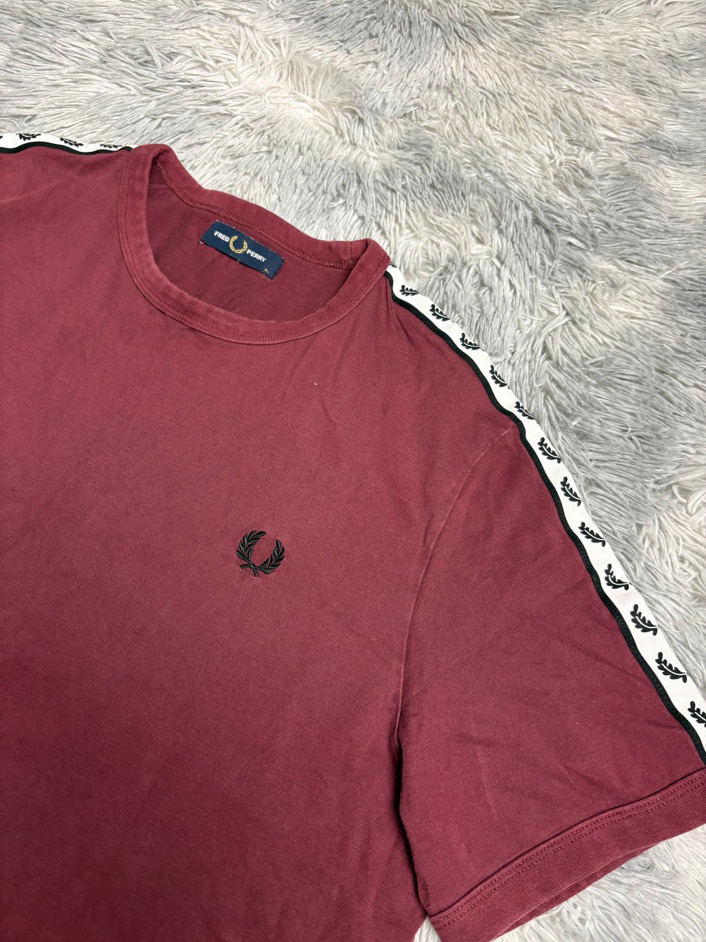 Fred Perry Tshirt(XL)