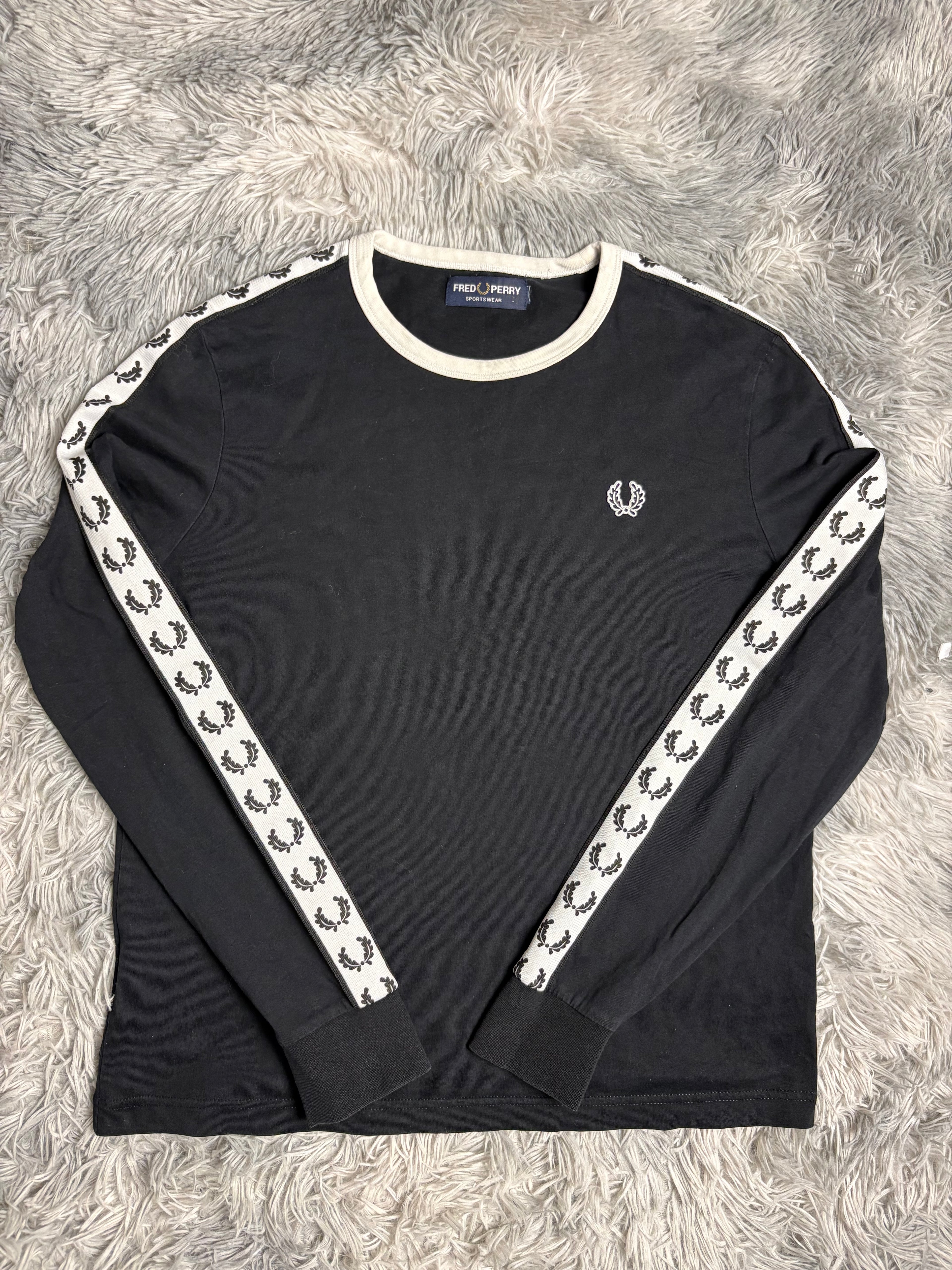 Fred Perry Longssleeve(XS)