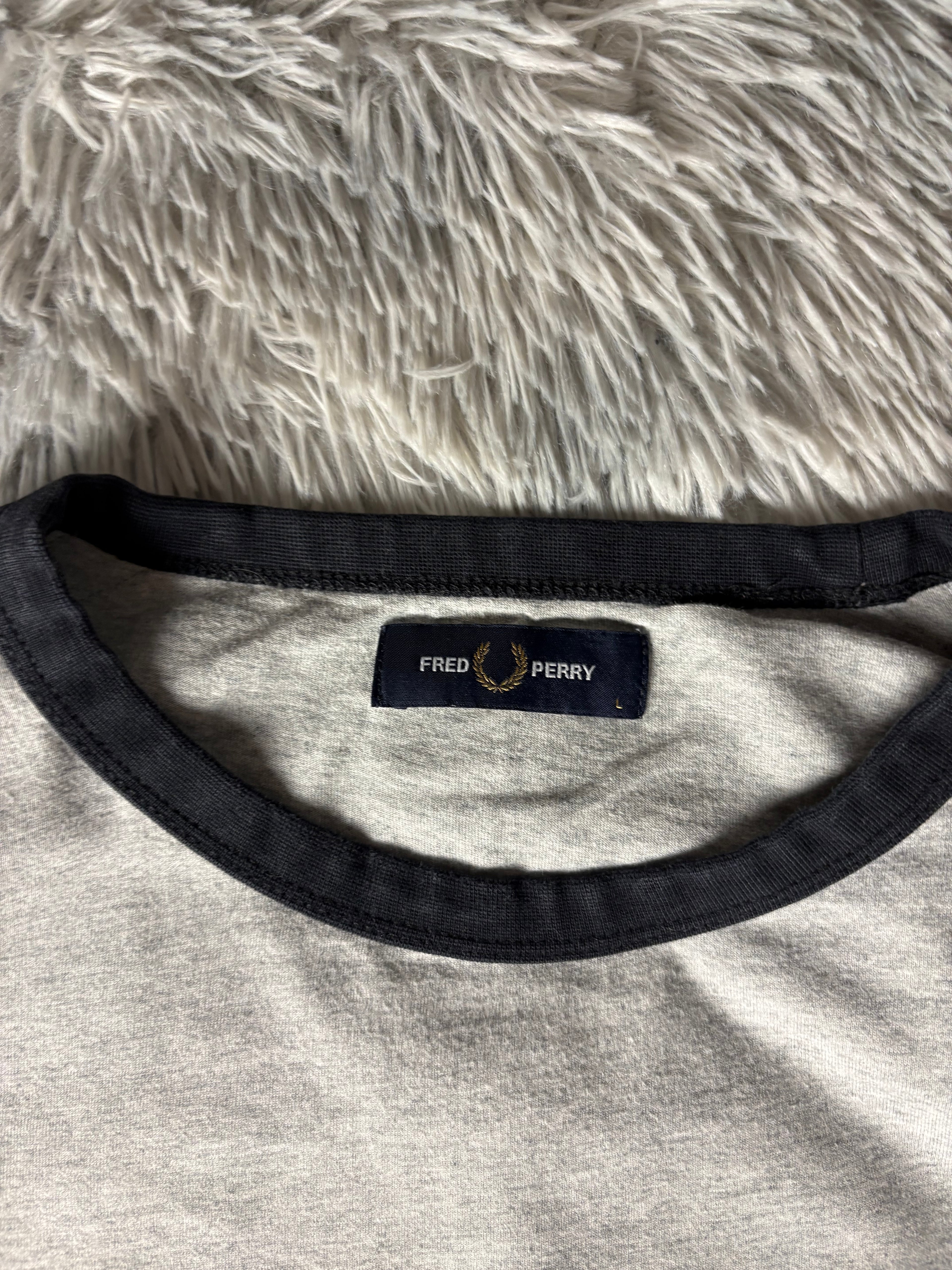 Fred Perry Tshirt(L)