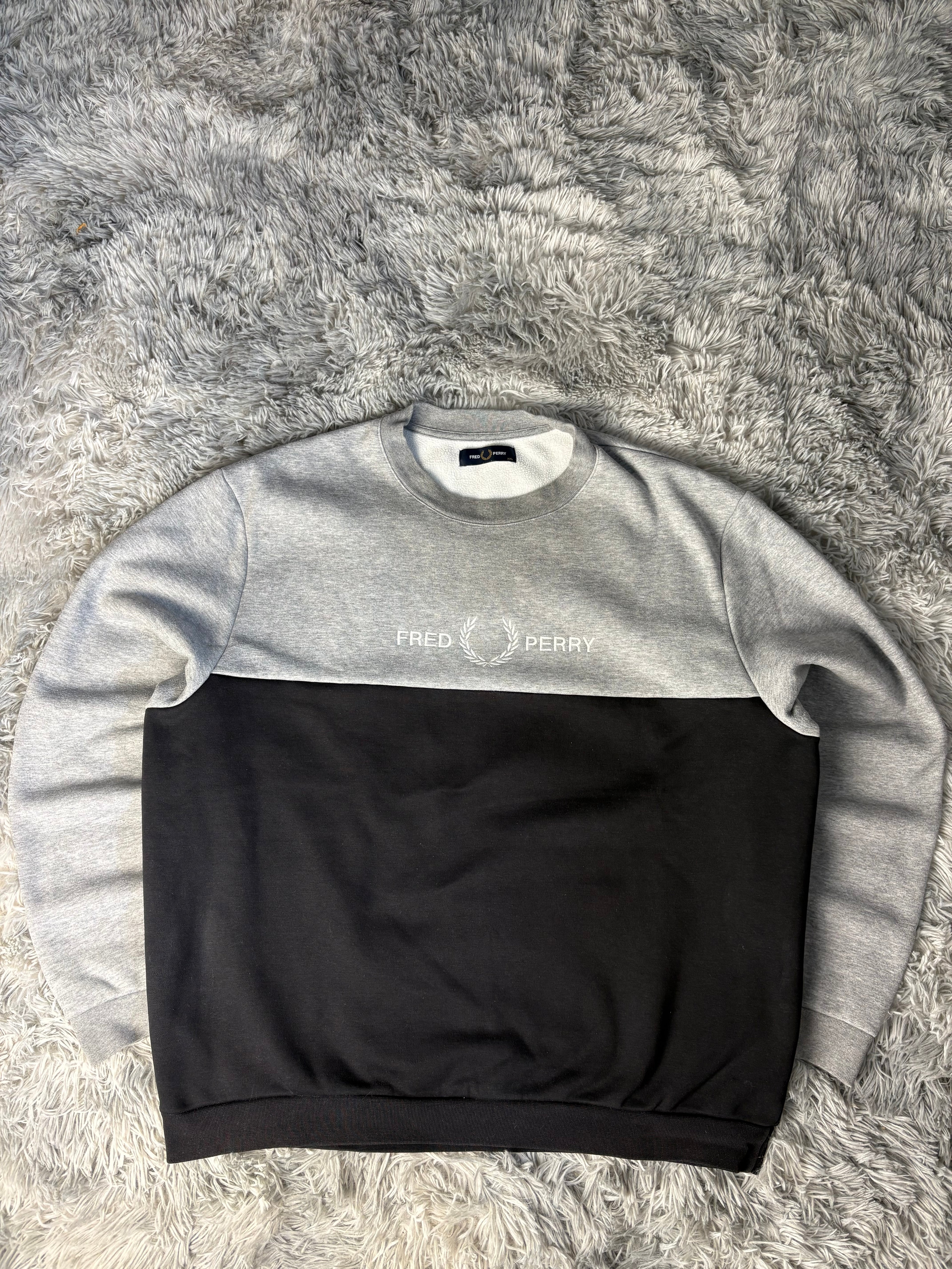 Fred Perry Sweater (XXL)