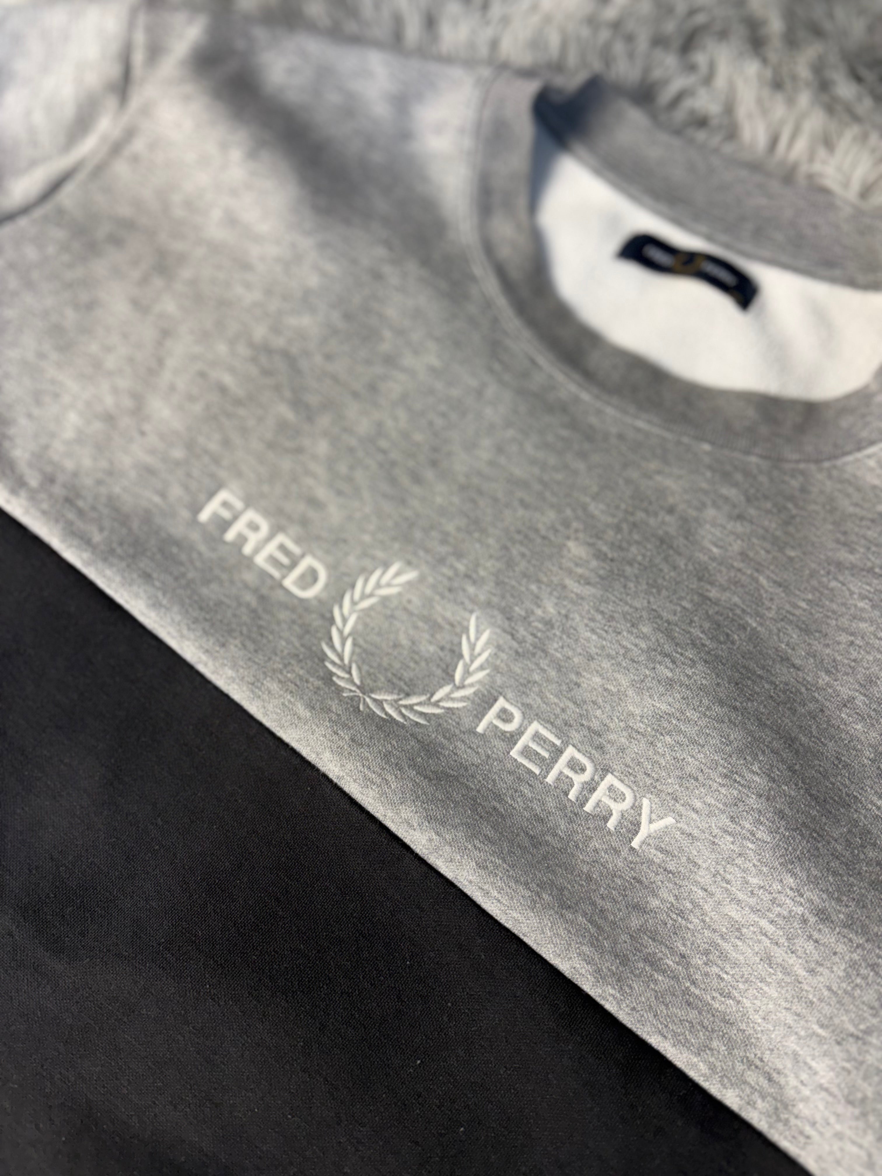 Fred Perry Sweater (XXL)