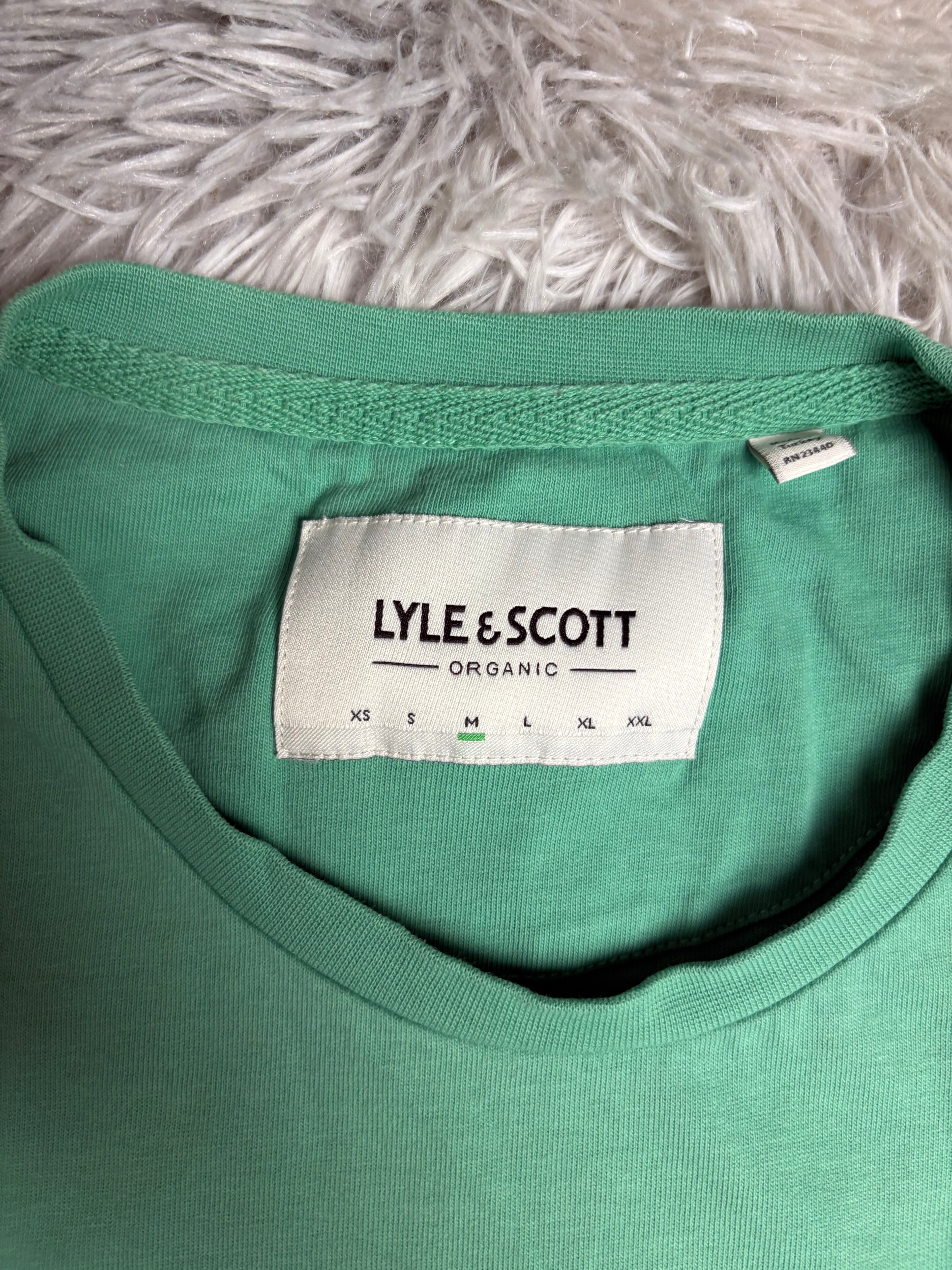 Lyle & Scott Tshirt(M)