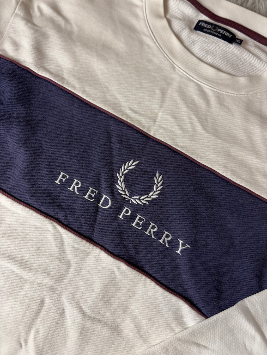 Fred Perry Sweater (XL)