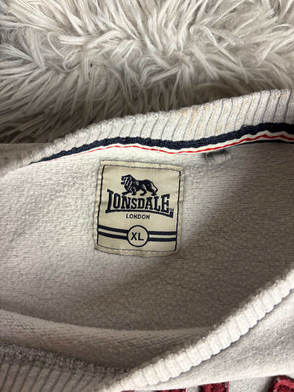 Lonsdale Sweater(XL)
